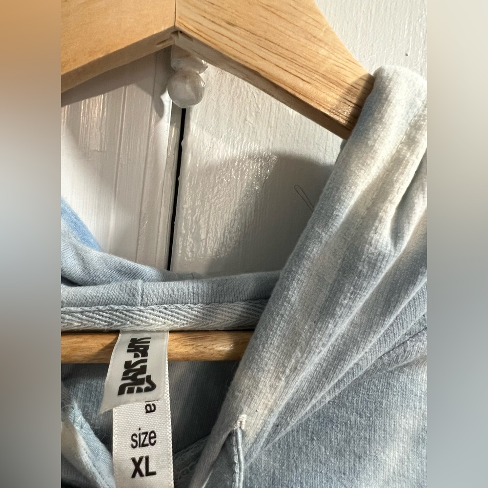 Miami Tie-Dye Surf Style Hoodie - Picture 2 of 3